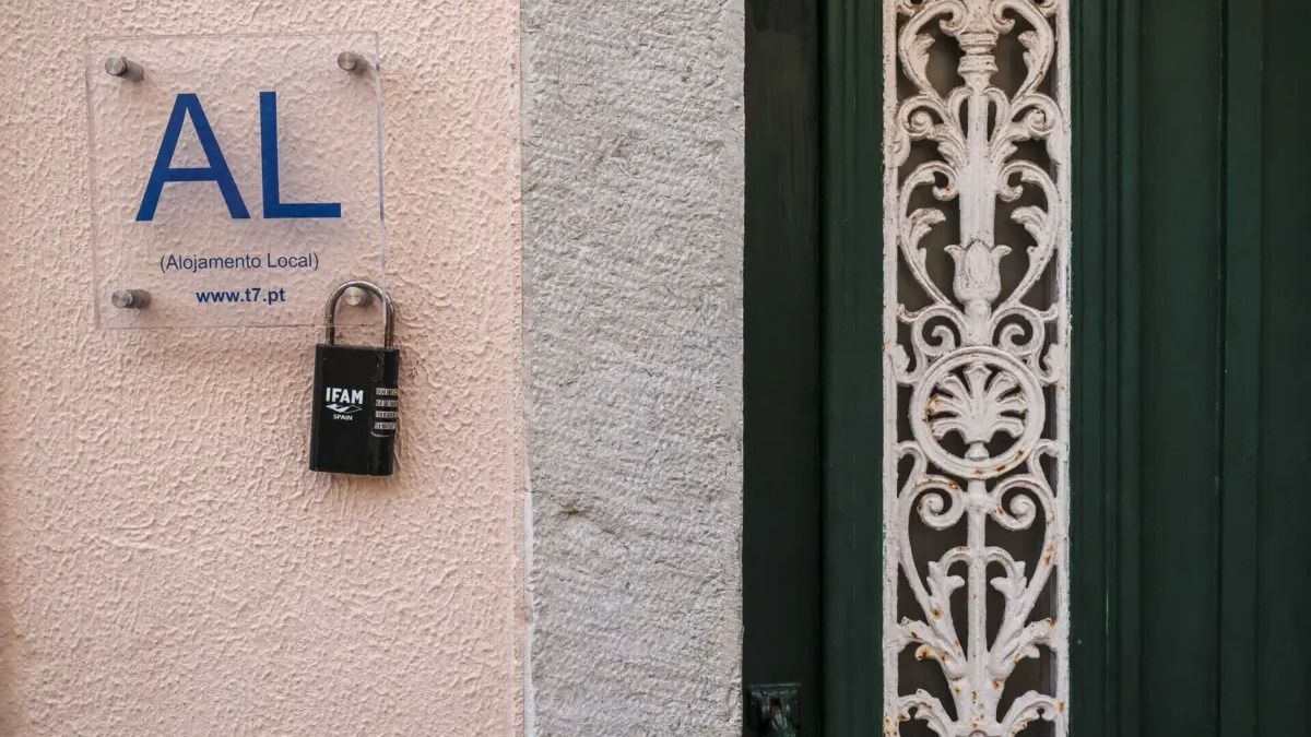 Featured image for Lisbon's Short-Term Rental Rules Failed to Curb Rising House Prices, Study Finds