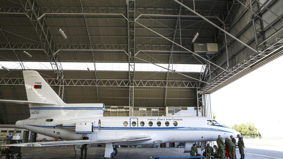Força Aérea gasta milhões nos Falcon com quase 40 anos - JN