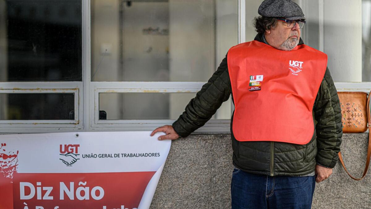 UGT quer redução do horário de trabalho para 35 horas e aumento do valor das horas extra