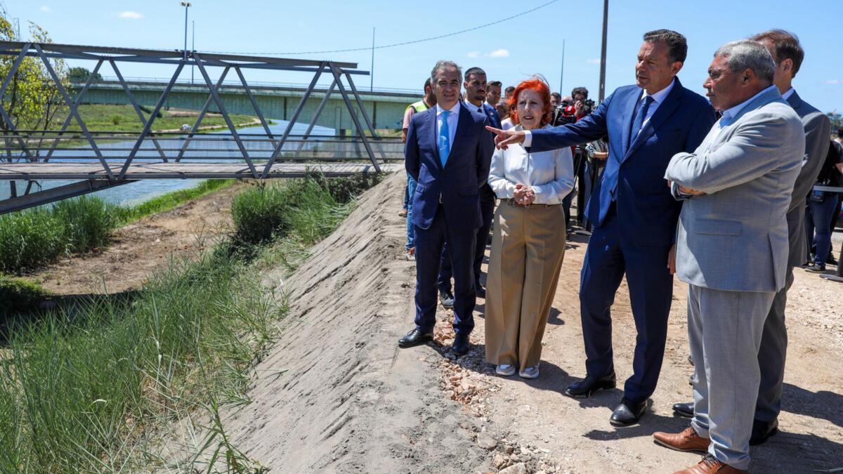 Minister rejects construction of new landfills