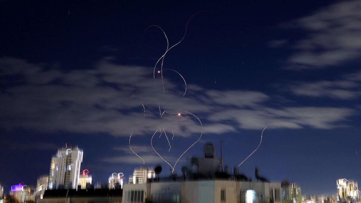 Trump canta vitória no Irão apesar de ameaça nos céus da NATO