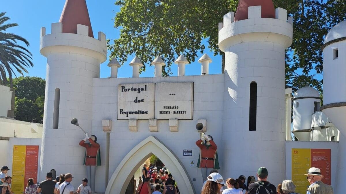 Portugal dos Pequenitos and its arts festival