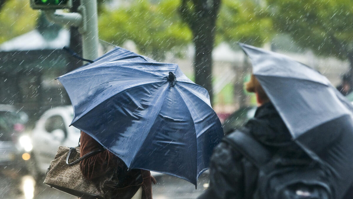 La pluie, le vent et l’orage laissent 14 districts sous un avertissement jaune ce week-end