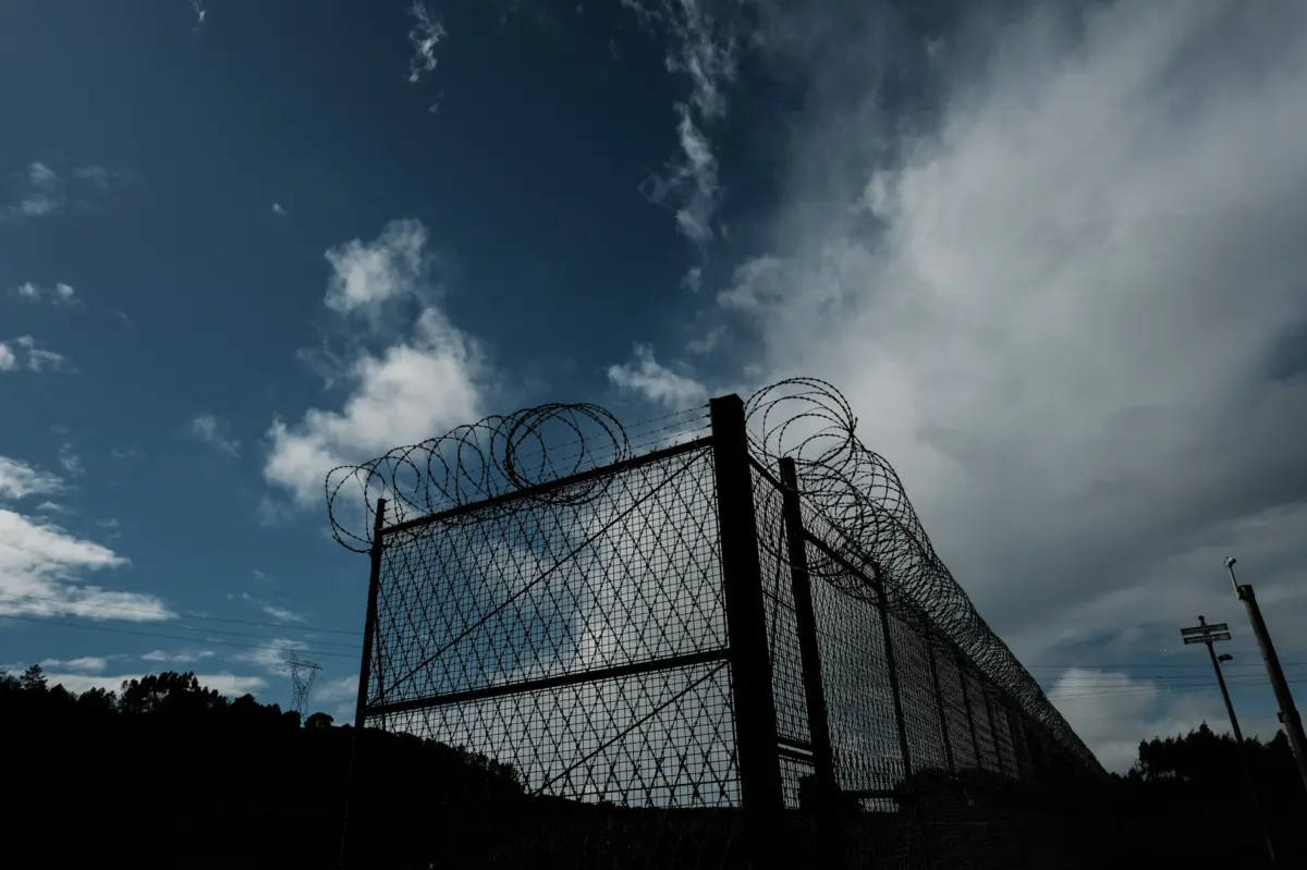 Foram detidos todos os fugitivos que se evadiram da cadeia de Vale de Judeus