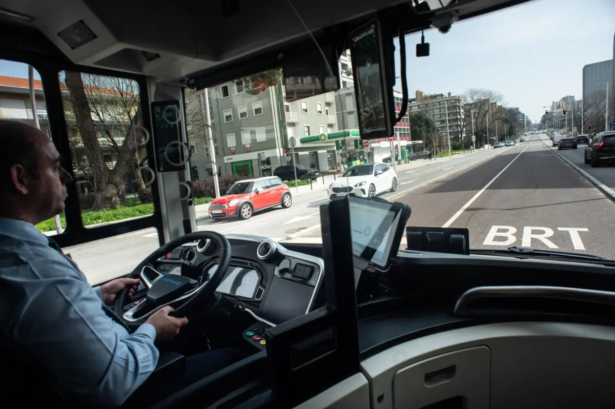 Fase experimental e gratuita do metrobus arranca no sábado