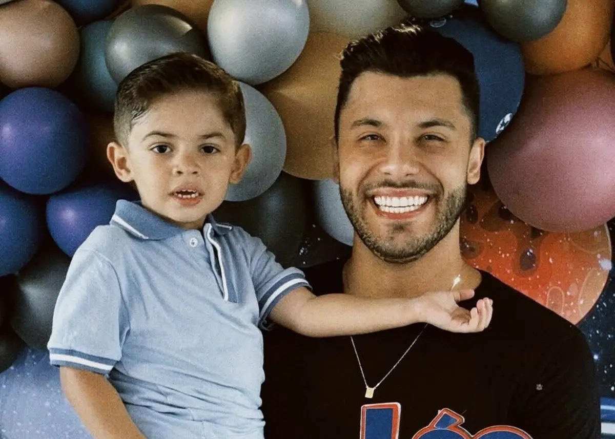 Murilo Huff namora com a influenciadora Gabriela Versiani