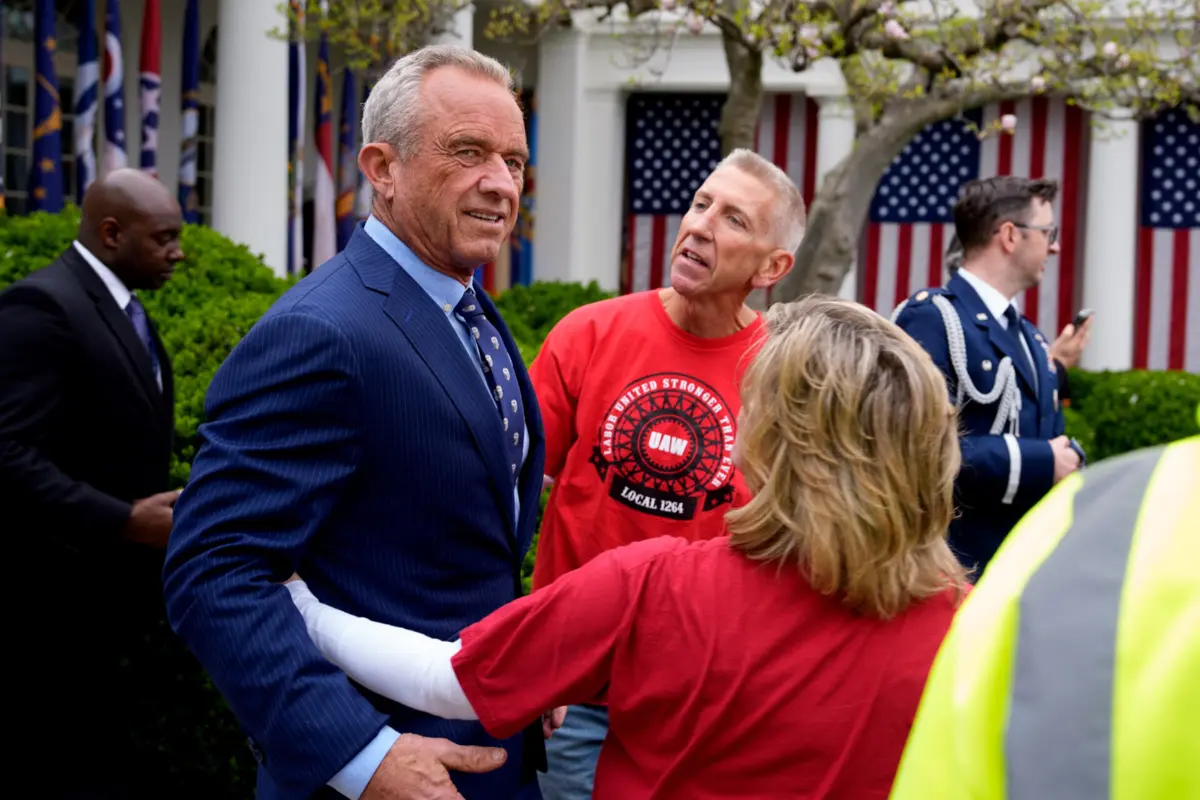 Imagem de contexto do artigo Secretário de Saúde dos EUA combate flúor na água durante crise de sarampo