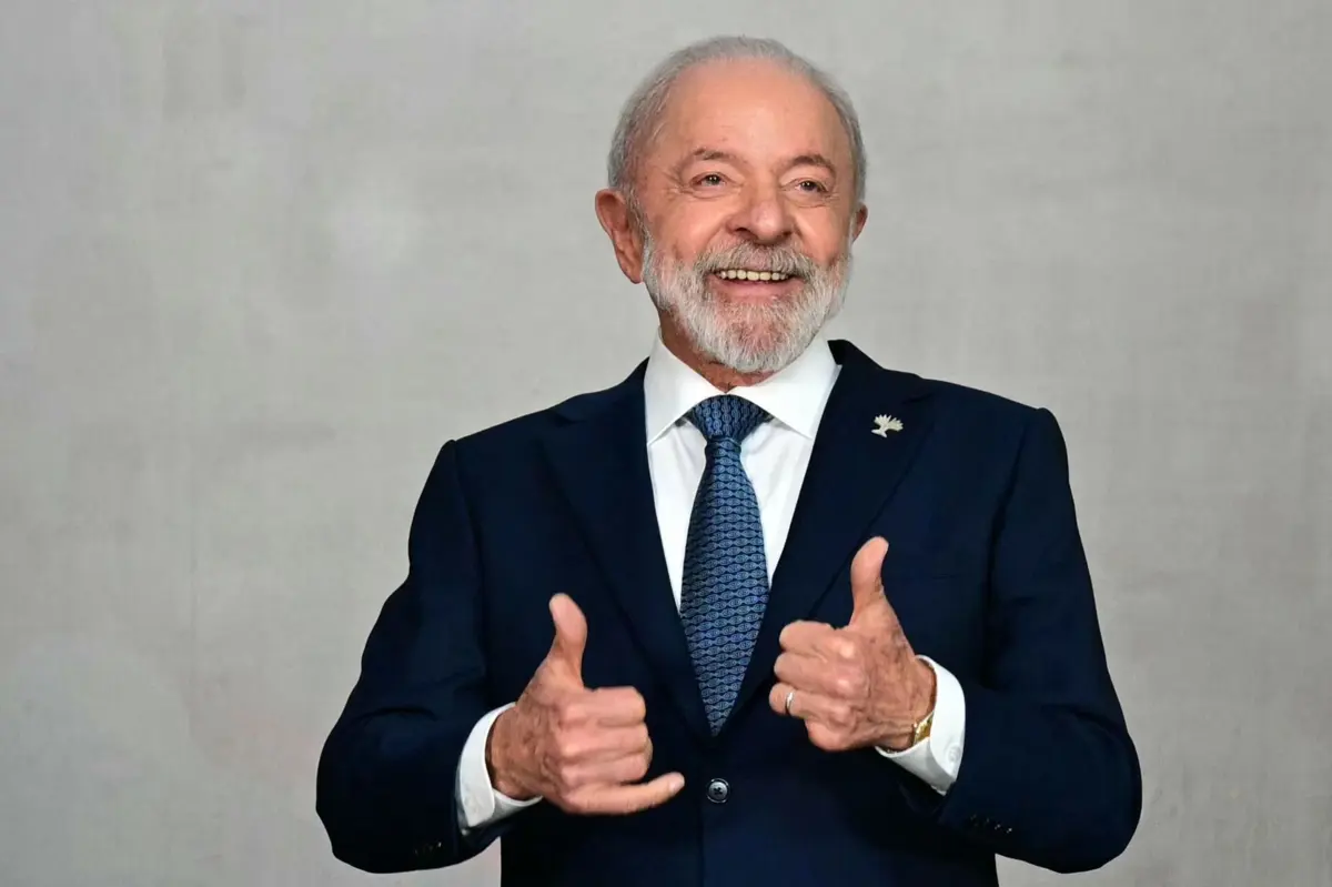 Lula da Silva pediu ao homólogo norte-americano a retirada das tarifas aplicadas a produtos brasileiros