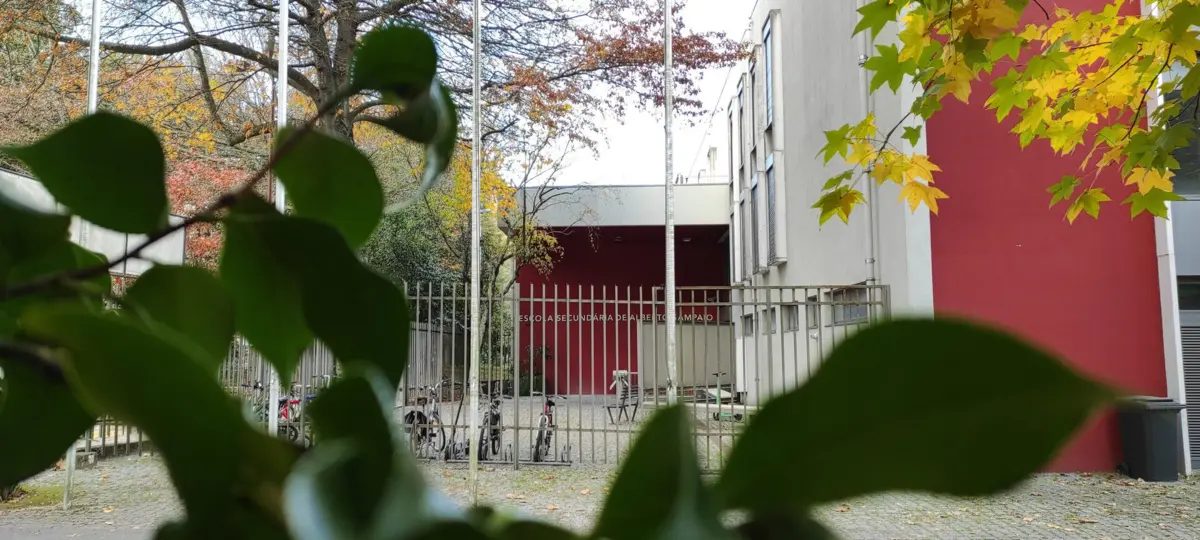 Escola Secundária Alberto Sampaio será um dos estabelecimentos que terão painéis solares