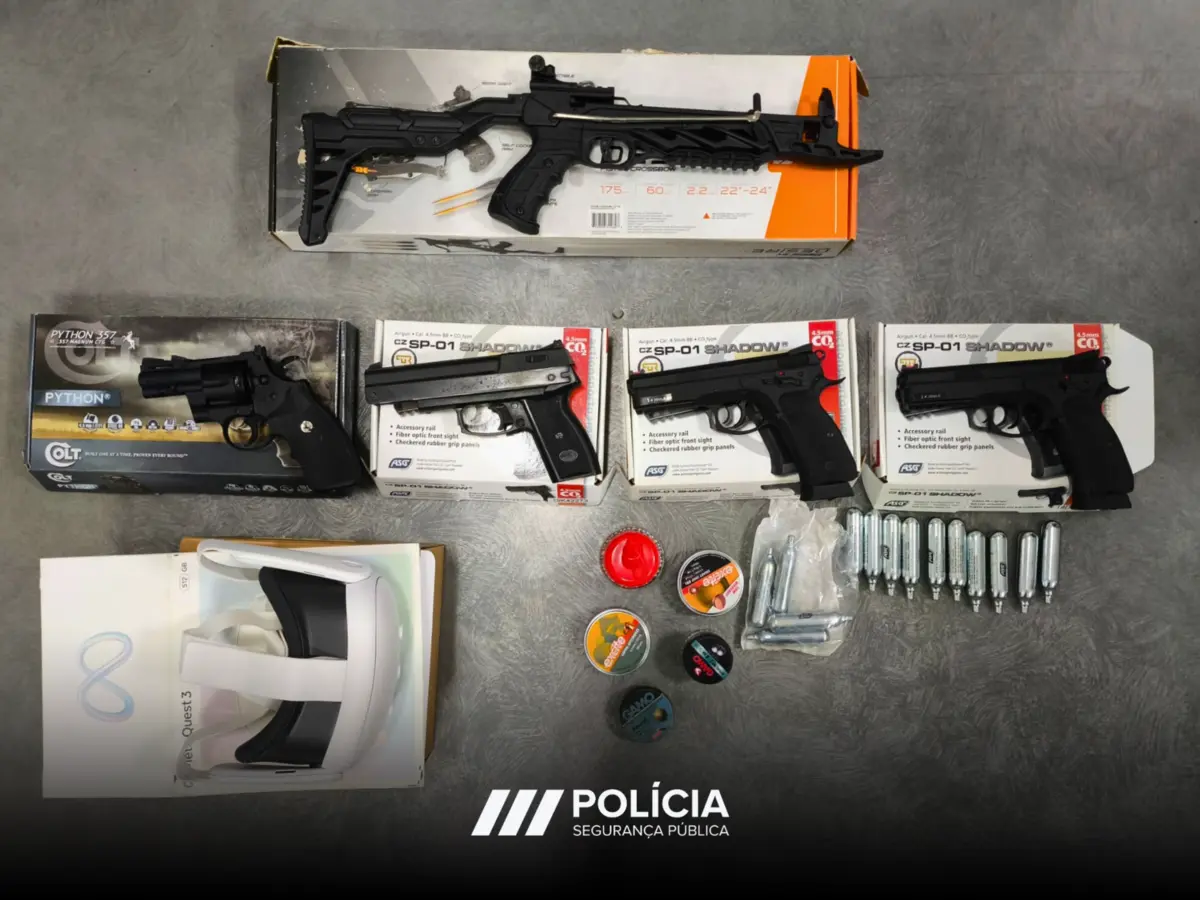 PSP deteve suspeito de assalto e aprendeu diversas armas