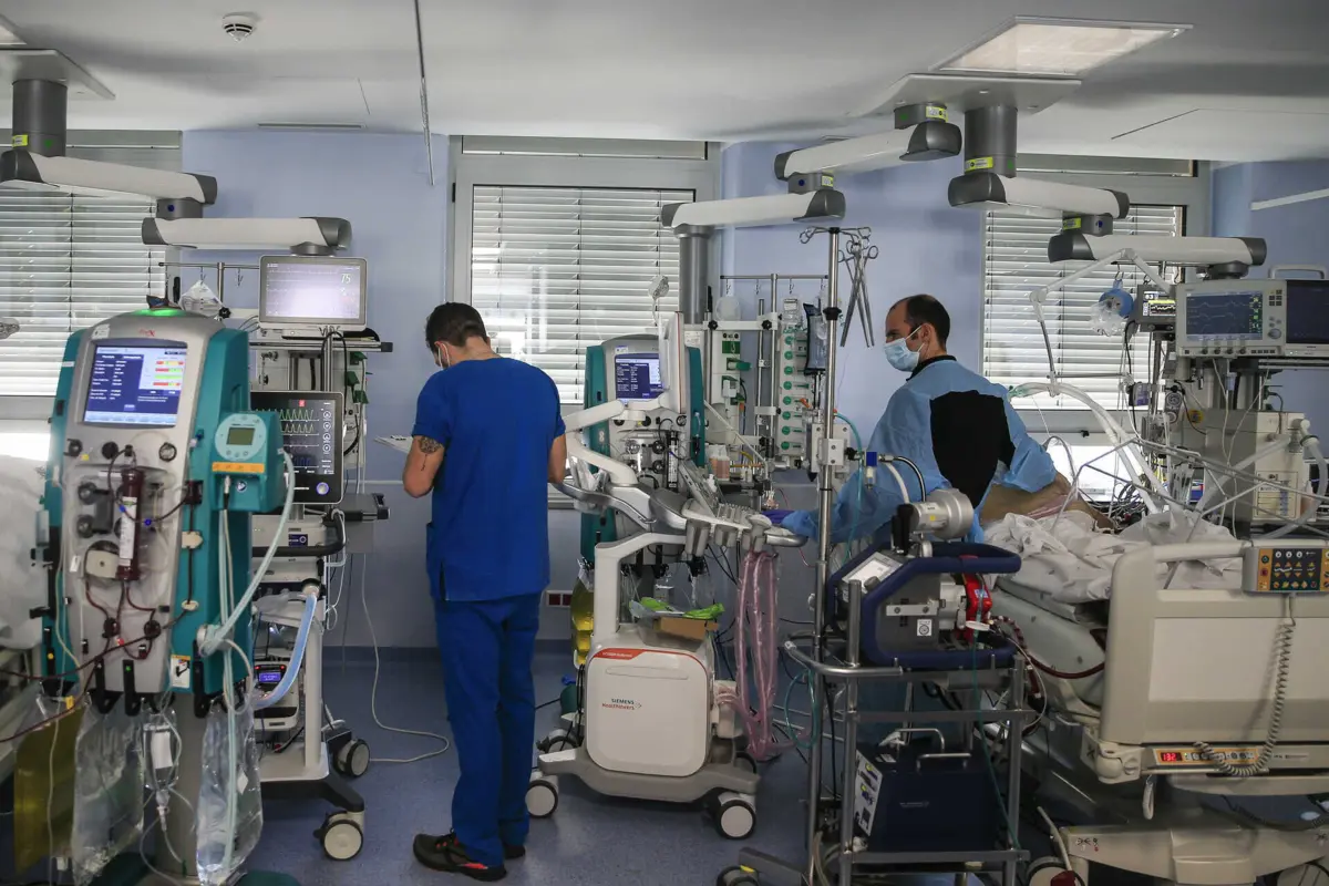 Imagem de contexto do artigo Portugal regista subida de infeções respiratórias graves e excesso de mortalidade no Norte