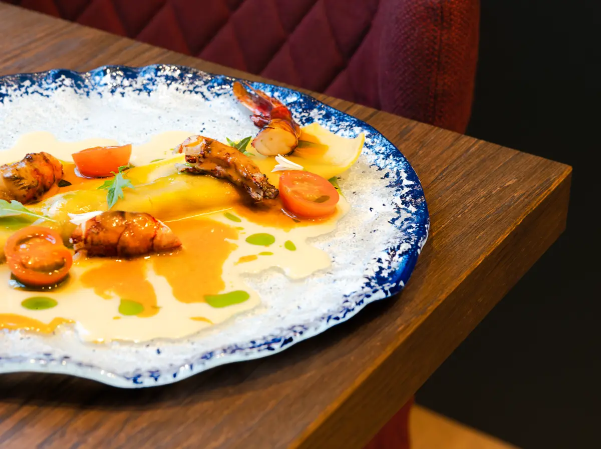 O raviolo próximo àquele com que o chef André Serra competiu Global Chefs Challenge 2025.