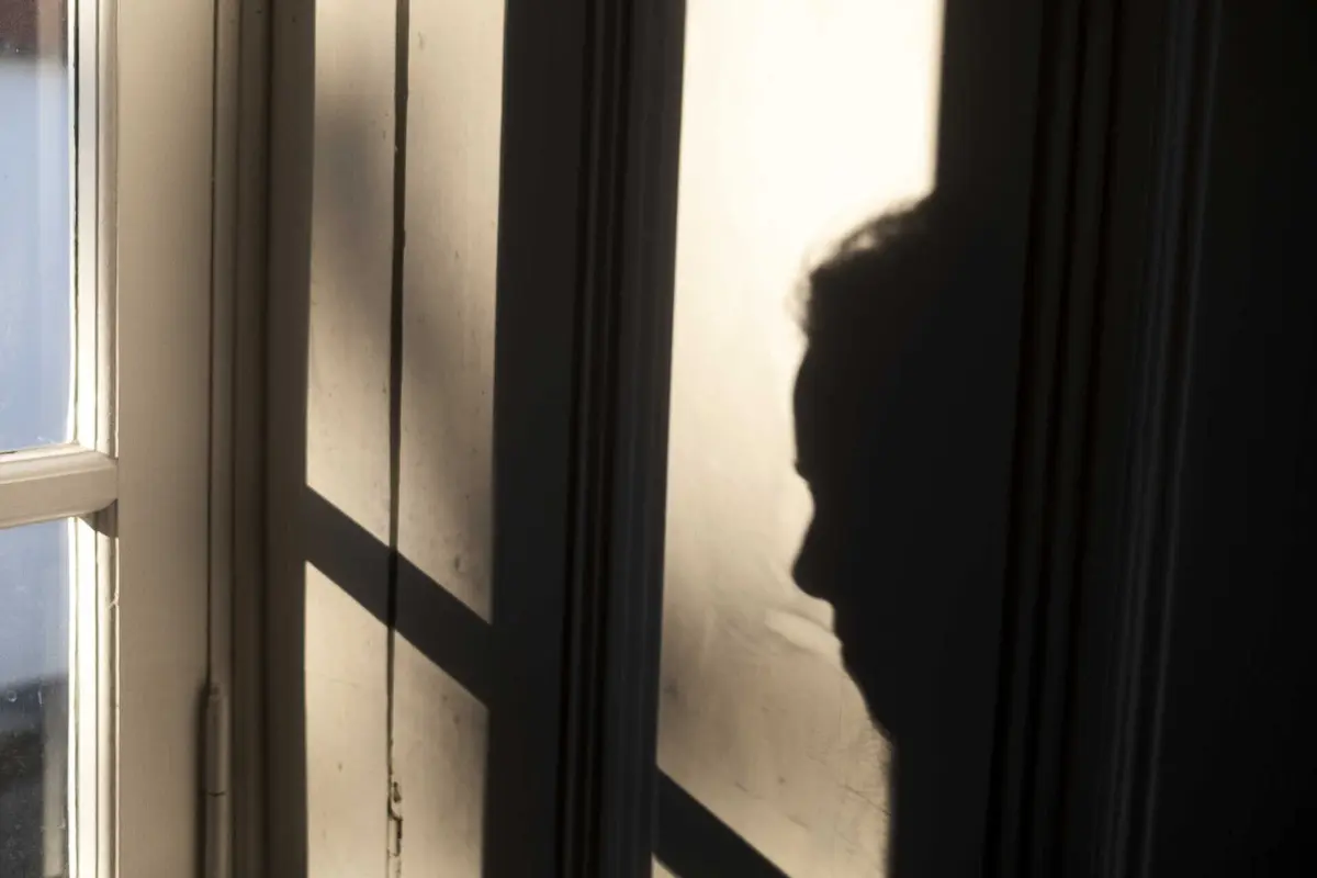 A agressão teve lugar num parque infantil a cerca de cinco minutos a pé da sua habitação quando eram cerca das 20 horas