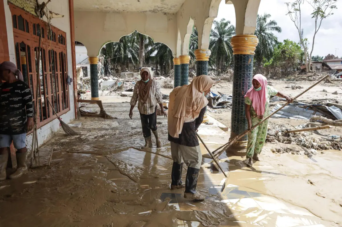 Esta é uma das piores catástrofes que atingiram recentemente Sumatra e, em particular, Aceh, na sua extremidade ocidental