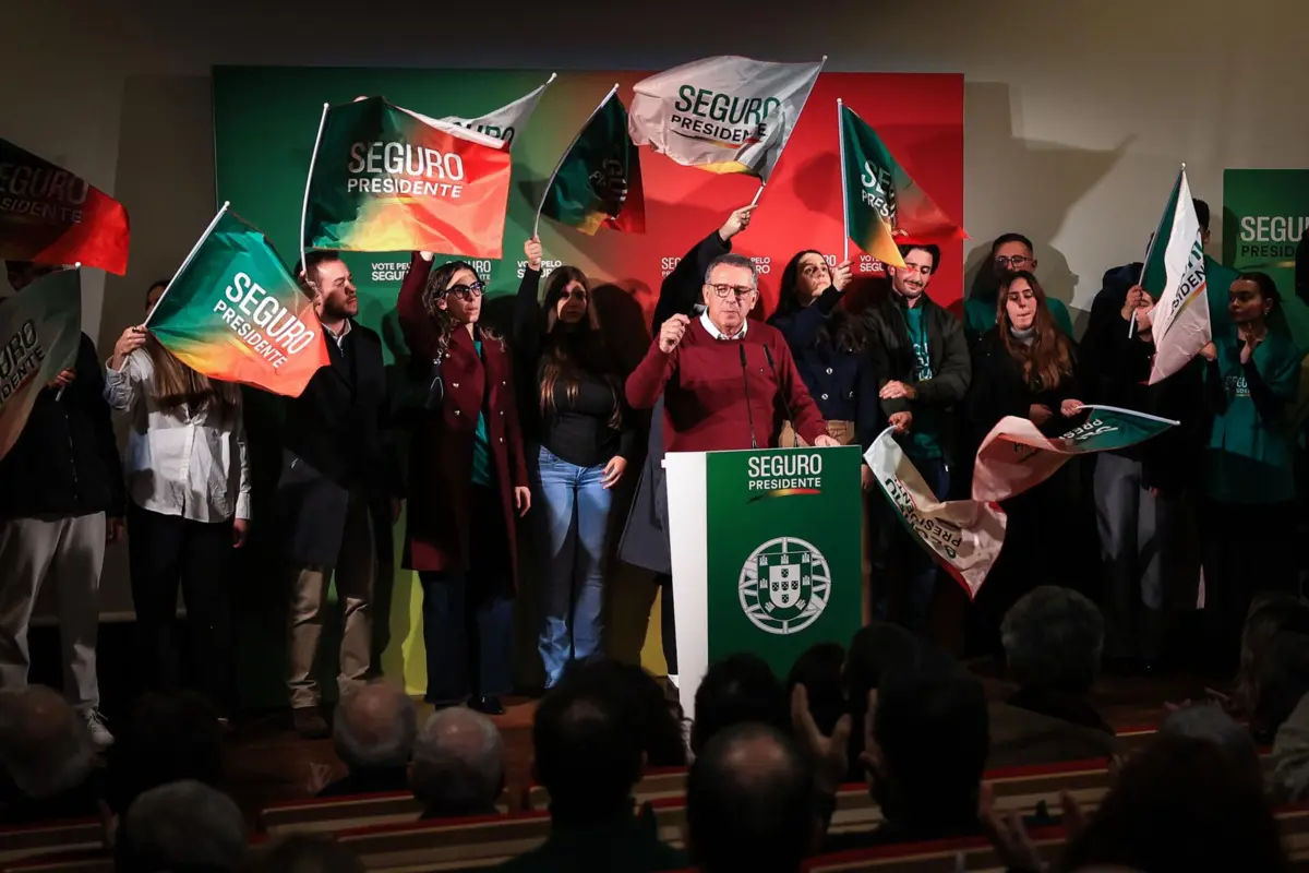 O candidato às eleições presidenciais, António José Seguro, em Bragança