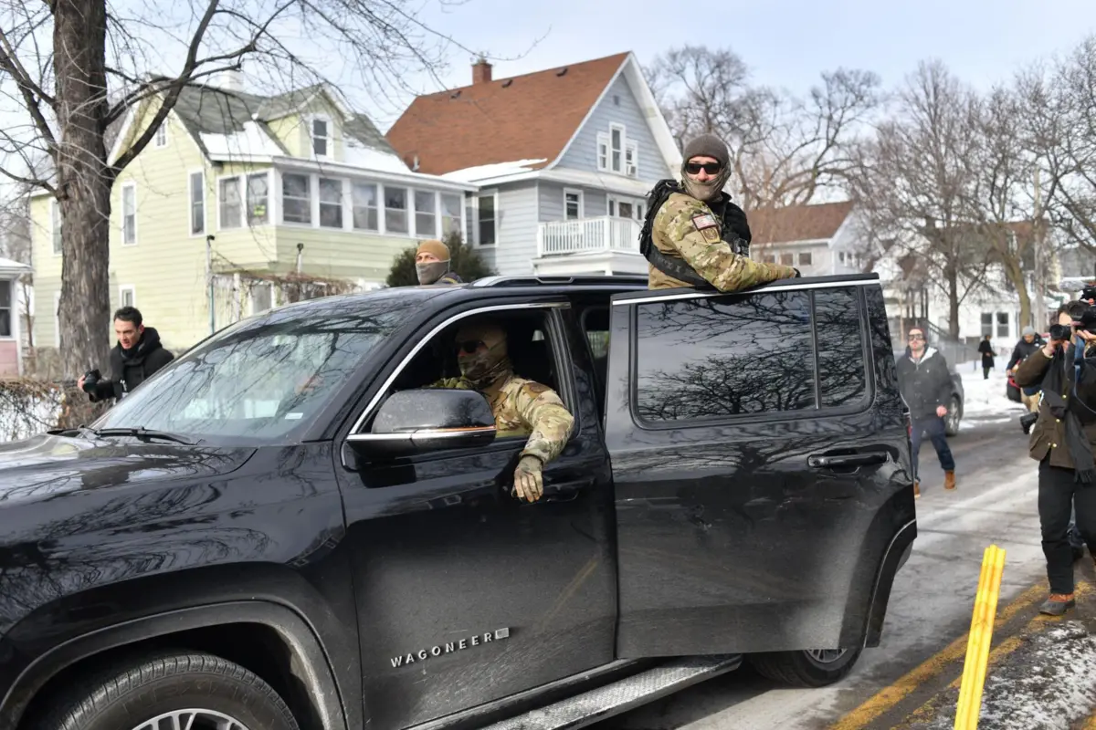 Imagem de contexto do artigo Centenas de polícias enviados para Minneapolis após morte de mulher baleada por agente da ICE