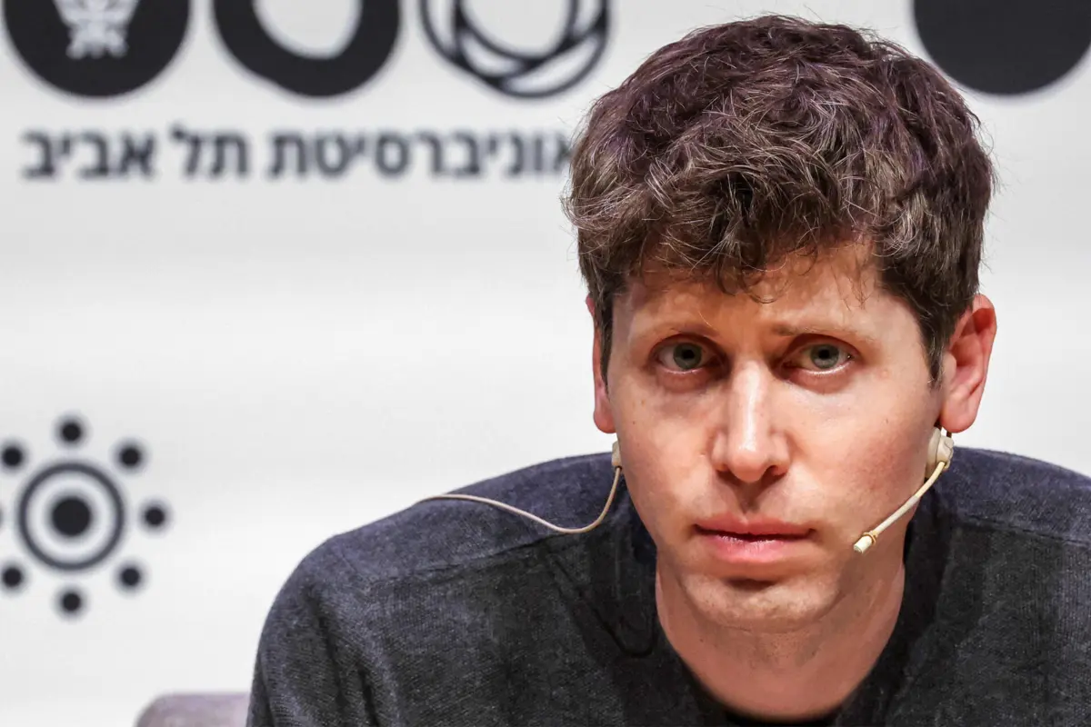 Sam Altman foi demitido do conselho de administração da OpenAI na sexta-feira