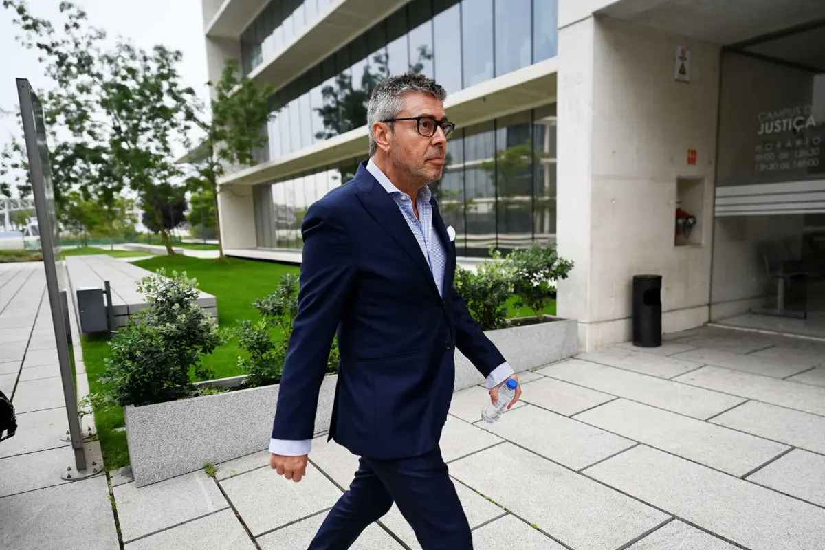 MP imputa ao diretor de comunicação do F. C. Porto maus-tratos psíquicos a ex-companheira e filha menor.