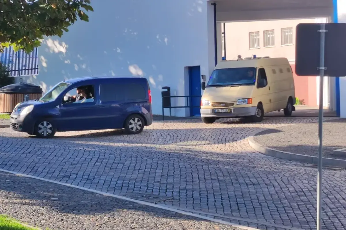 Os dois homens estão em prisão preventiva no Estabelecimento Prisional de Beja desde 22 de março de 2024