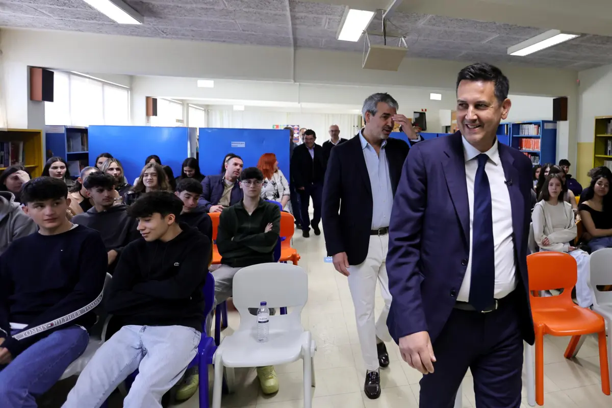 Caravana liberal esteve hoje no externato de Vila Meã, no concelho de Amarante