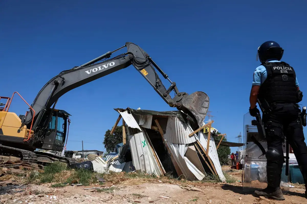 Imagem de contexto do artigo Câmara de Loures vai demolir seis construções precárias no bairro do Talude