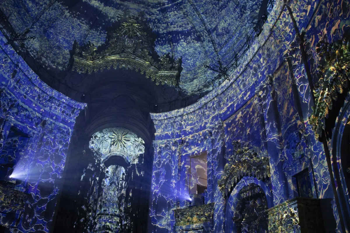 Concebido pelo atelier OCubo, o espetáculo de vídeo mapping "Spiritus" é candidato a um prémio internacional que distingue atrações turísticas
