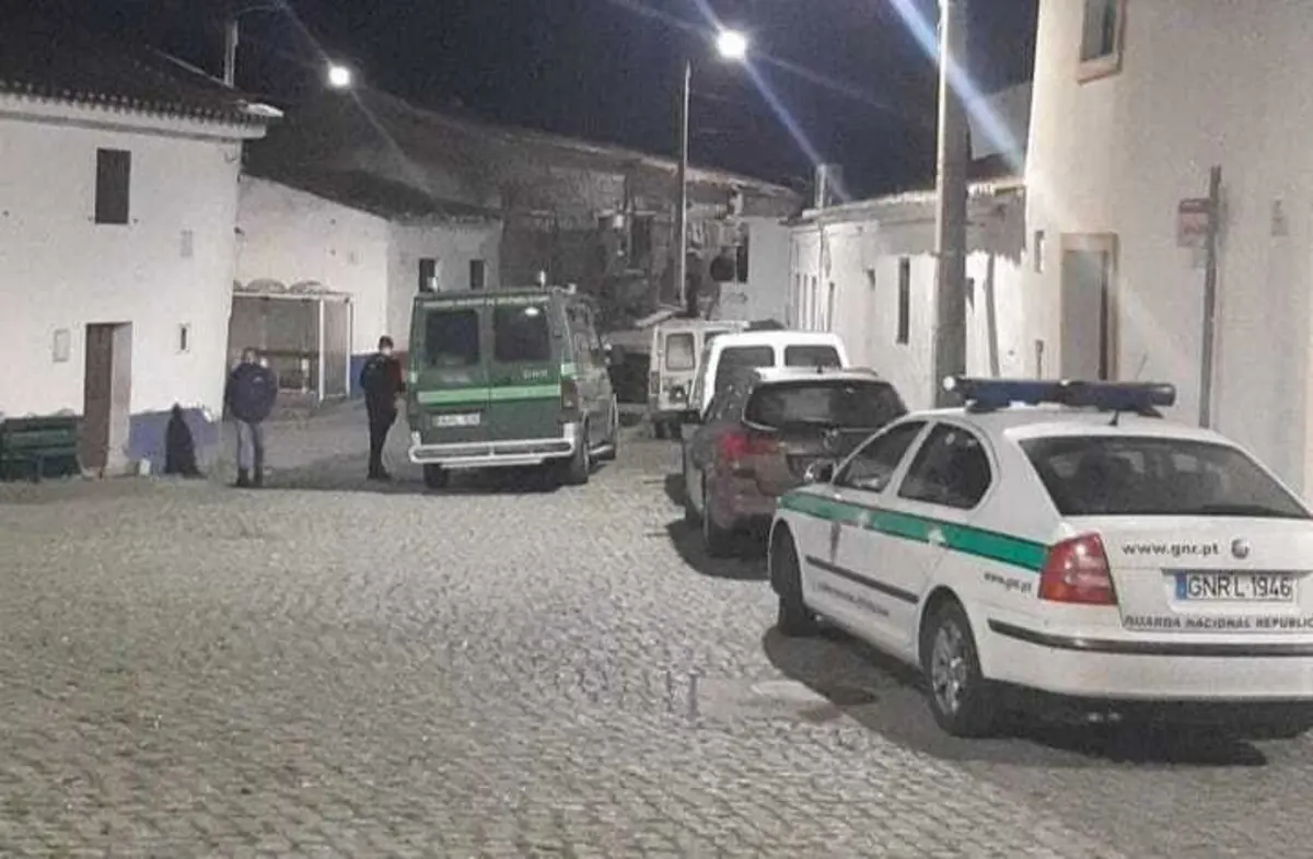 Fugitivo abandonou o carro na aldeia de Gomes Aires, em Almodôvar