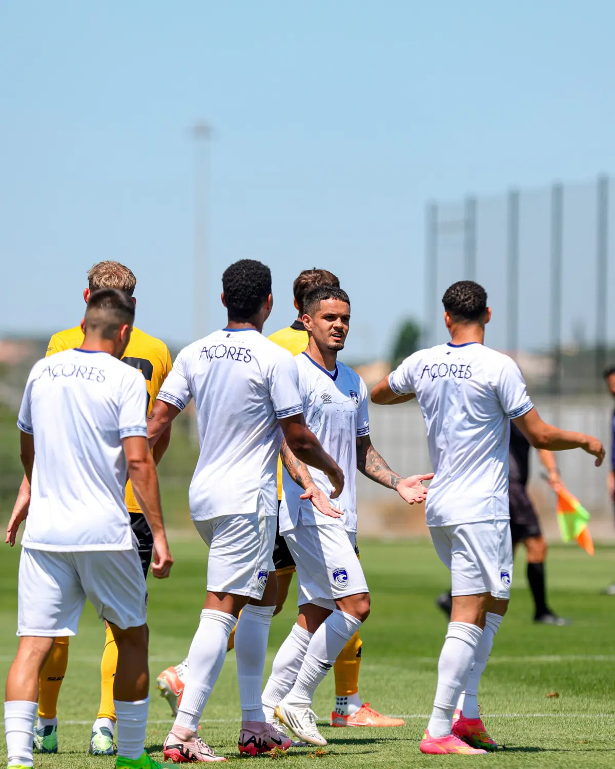 Os açorianos seguem invictos na pré-época e já bateram conjuntos como o Wolves e o Portimonense