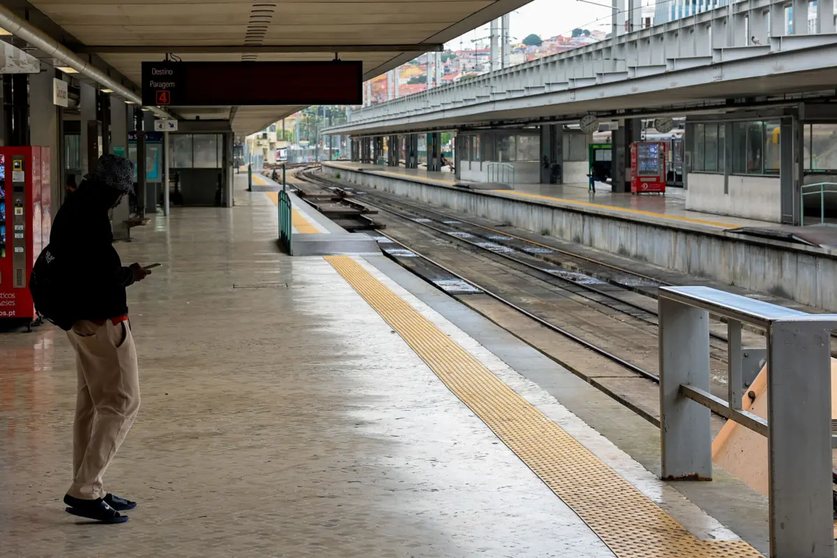 Os juízes pediram à CP para assegurar 15% dos comboios