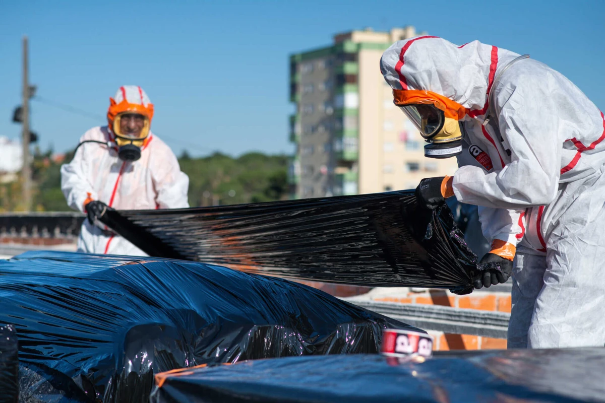 Imagem de contexto do artigo Remoção de amianto concluída ou na fase final em 479 escolas