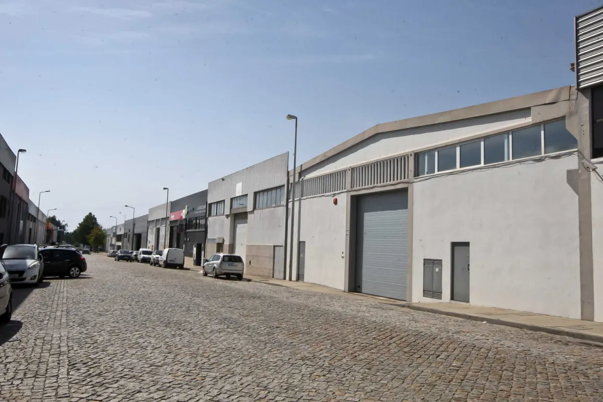 A Big Craft Beer estava instalada na zona industrial da Maia, no armazém em primeiro plano à direita na imagem