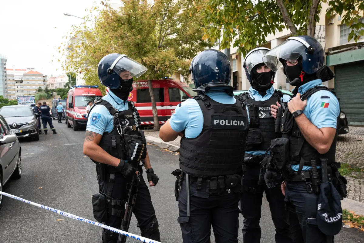 Imagem de contexto do artigo O que se sabe até agora sobre o triplo homicídio em Lisboa