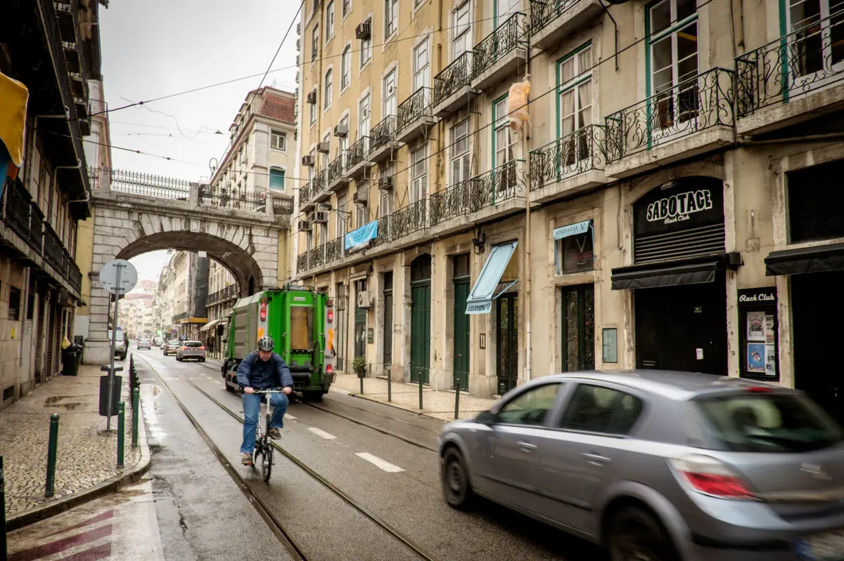 Vítima apanhou viatura TVDE na Rua de São Paulo