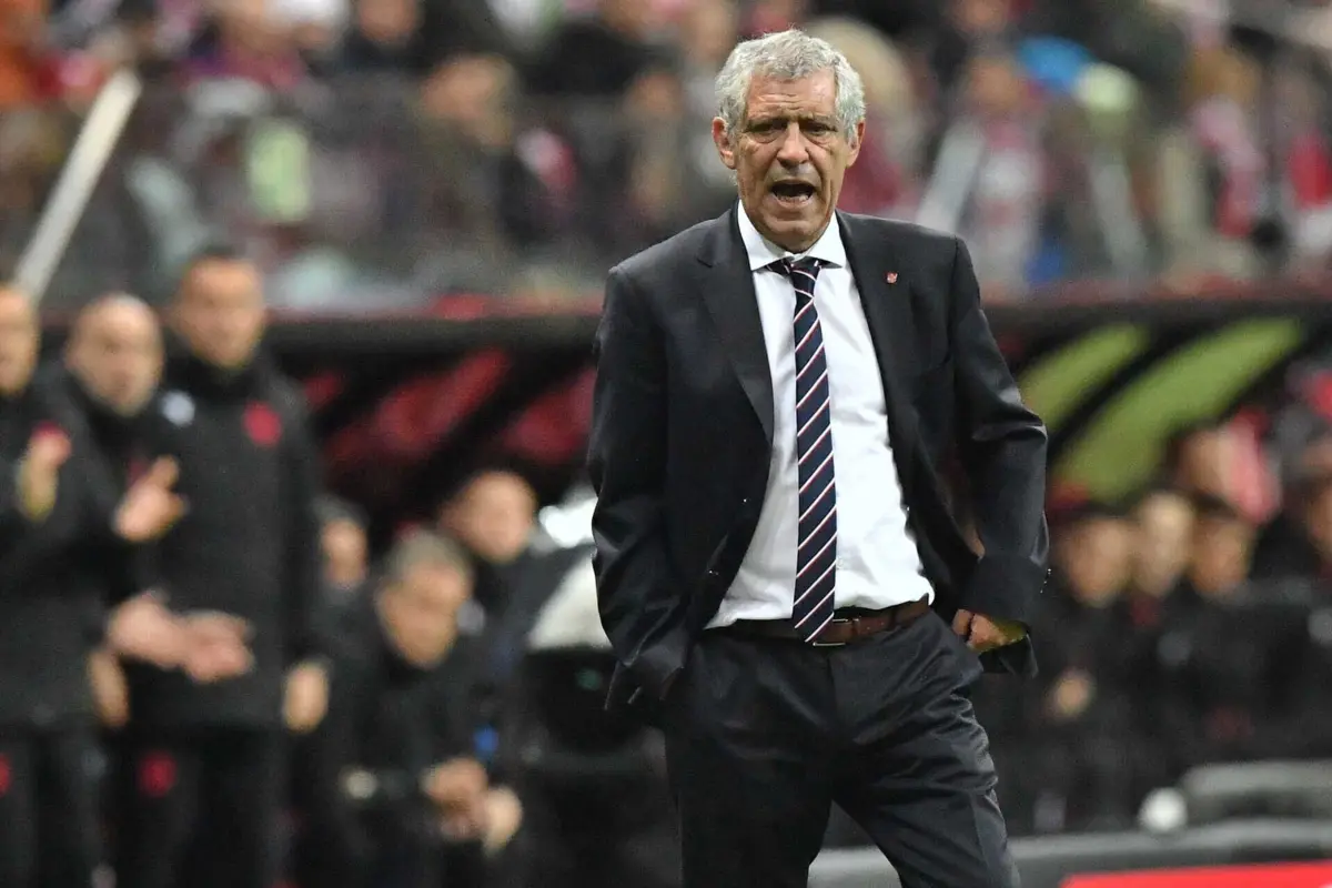 Fernando Santos está com vida difícil na Polónia e a possibilidade de deixar o comando técnico continua em cima da mesa