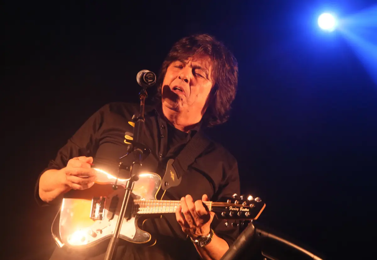 Voz dos Trovante está de volta aos discos seis anos depois