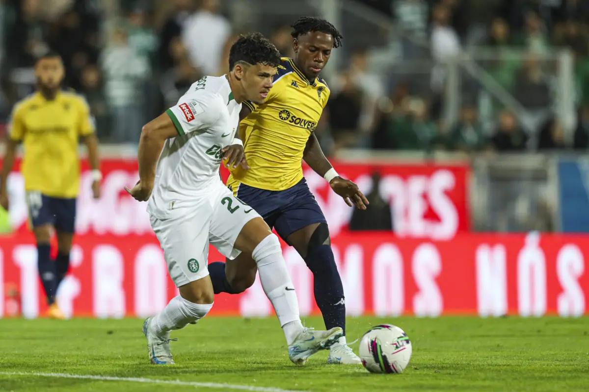 Sportinguista Maxi Araújo será baixa por castigo