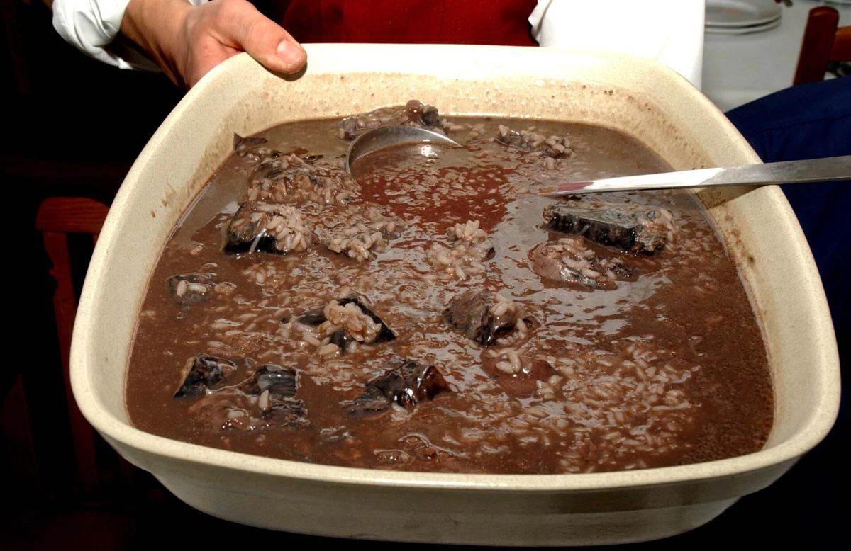 Preço entre os 150 e os 160 euros por lampreia inteira