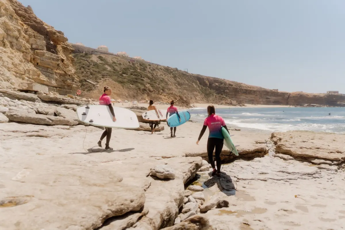 Imagem de contexto do artigo O mar vizinho como terapia, no Aethos Ericeira