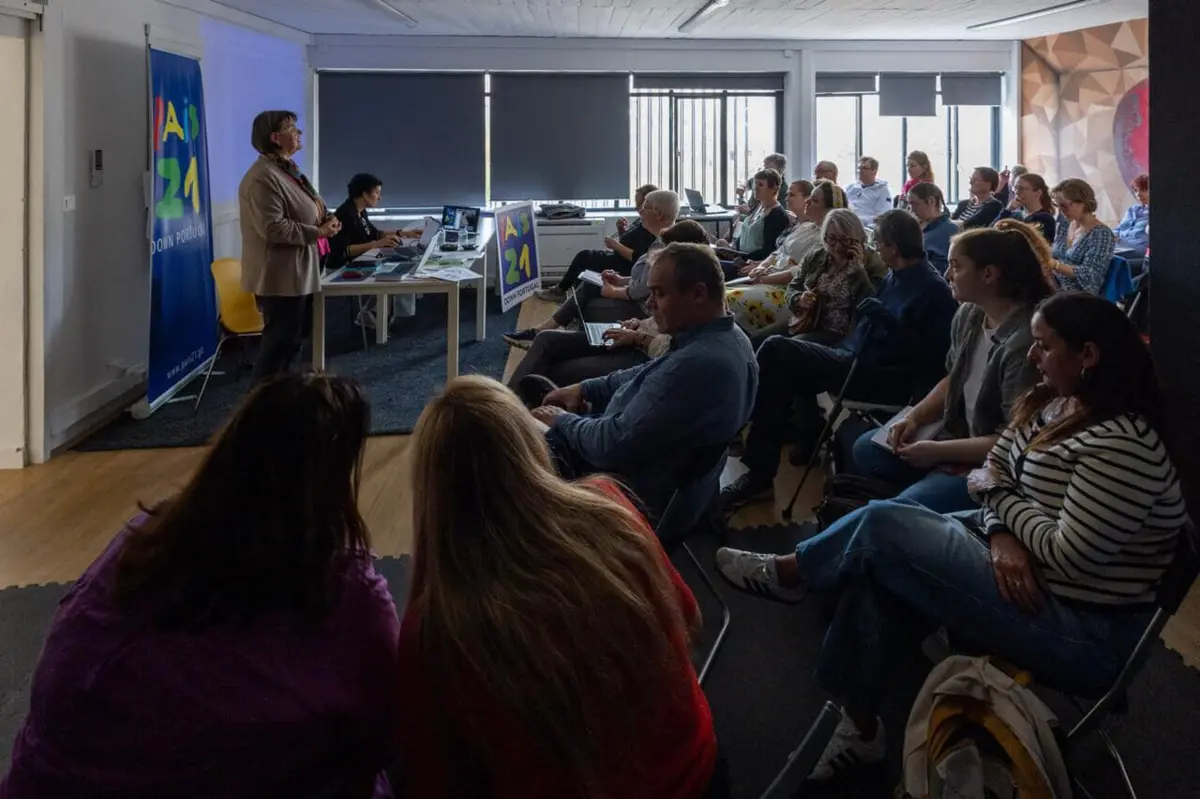 Imagem de contexto do artigo Associação Pais21 fecha sede após assalto e agressões a utentes