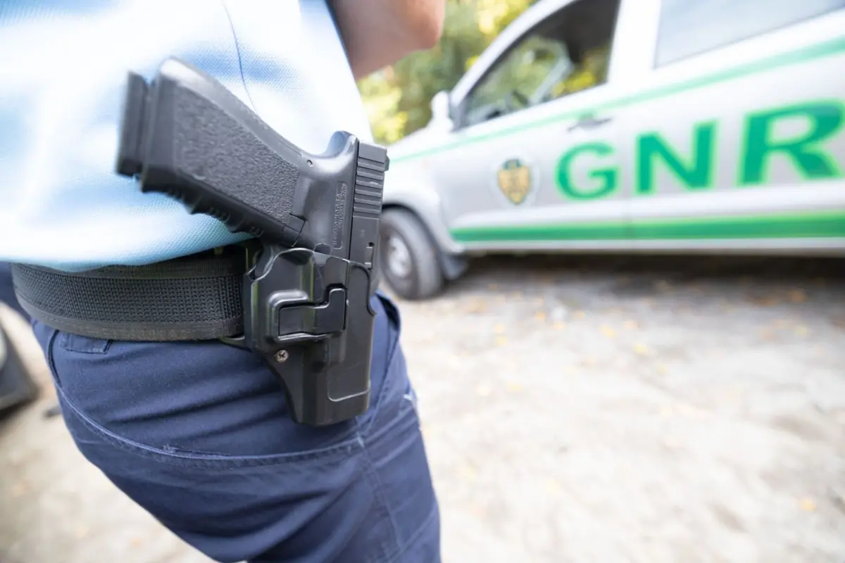 Militares da GNR deram cumprimento a 13 mandados de busca