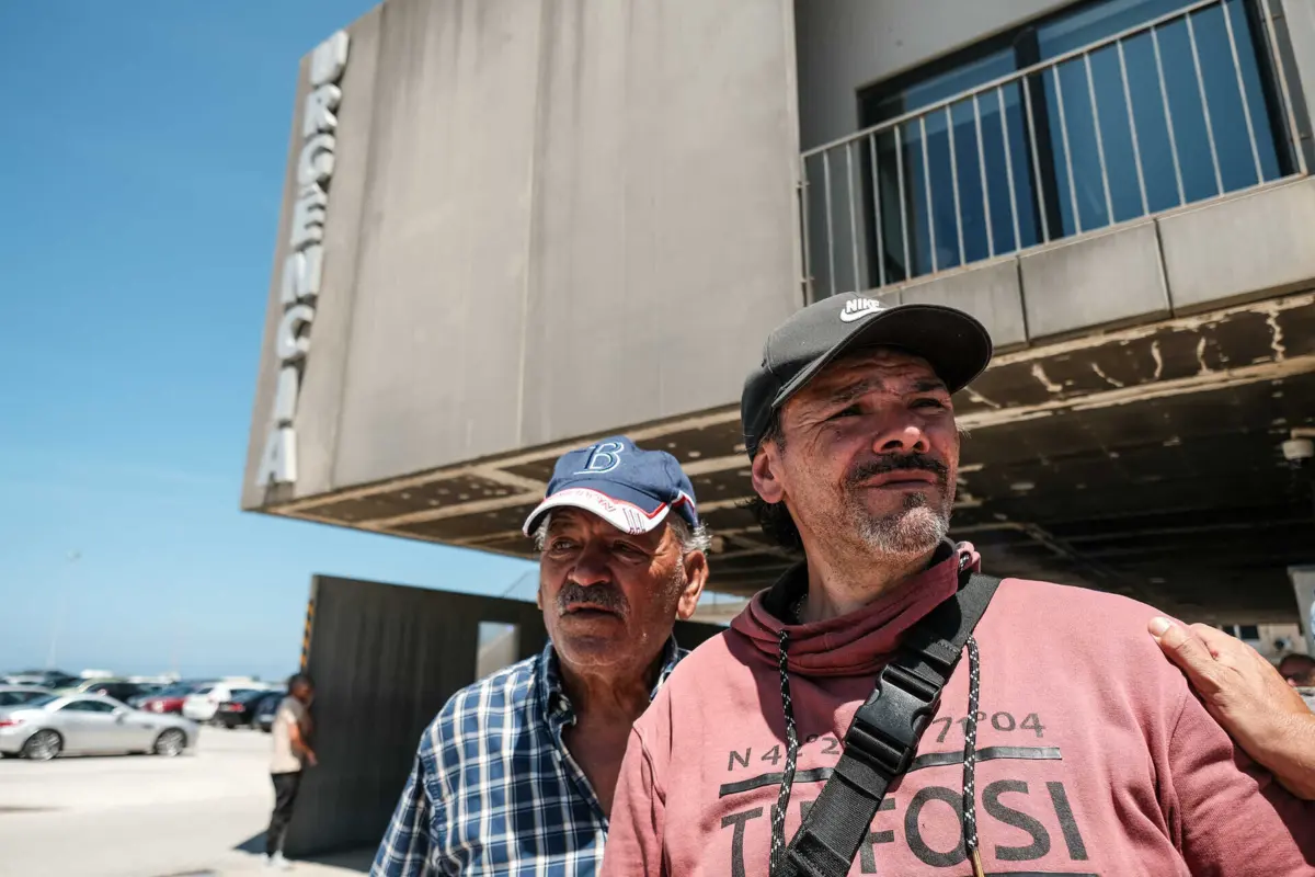 Marco (à direita, ao lado do pai) avisou o mestre à última hora que não ia trabalhar