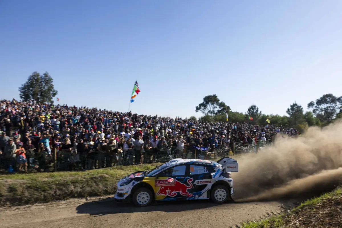 Adrien Fourmaux está em quinto da geral