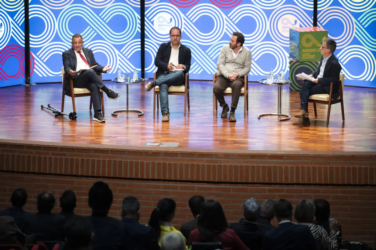 Inteligência Artificial discutida em Aveiro