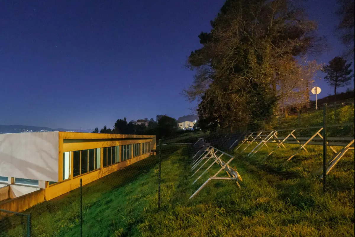 Piscinas de Moreira de Cónegos tinham 13 painéis solares, para produção de energia, que foram furtados