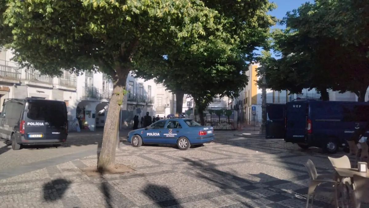 As detenções ocorreram em diversos locais da cidade, sendo o mais relevante a Praça da República onde existe um monumento histórico da cidade, denominado Pelourinho, que deu nome à operação