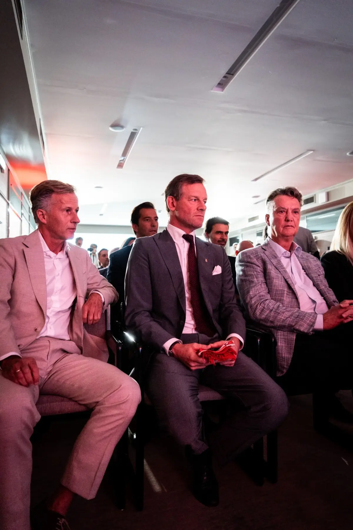 Imagem de contexto do artigo Van Gaal na apresentação do novo diretor-geral de Martim Mayer