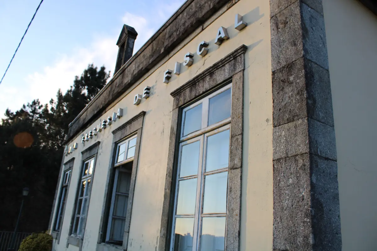 A antiga escola chegou também a ser a sede da Junta