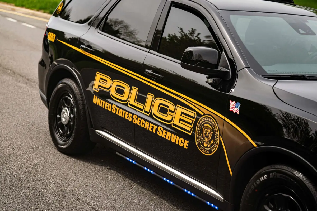 Os soldados da Guarda Nacional iriam apoiar as agências que têm estado em todo o país a identificar e deter imigrantes para deportação