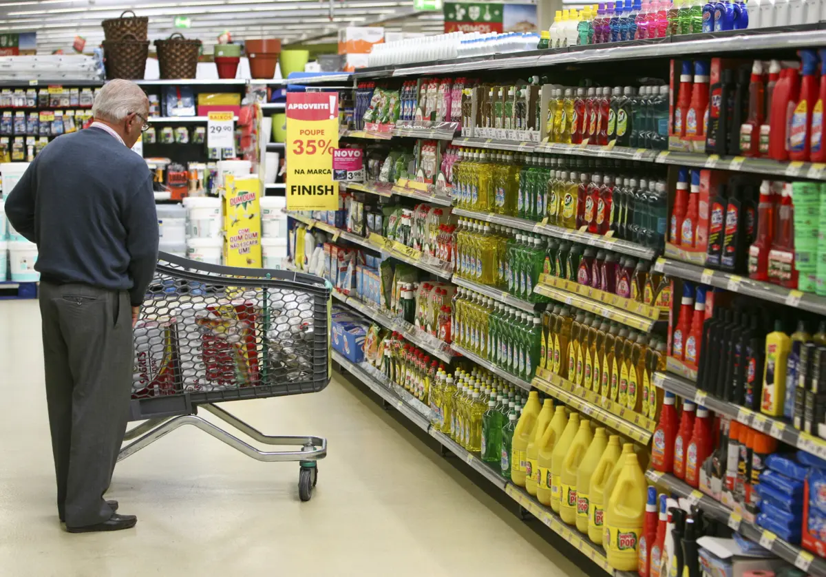 Imagem de contexto do artigo Setores da distribuição, hotelaria e turismo em greve amanhã