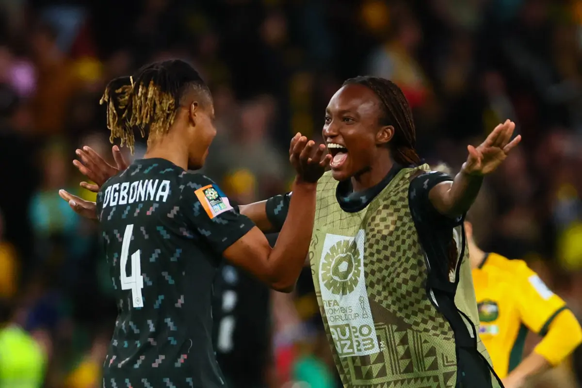 Nigéria venceu a Austrália, um dos países anfitriões da fase final do Mundial feminino de futebol